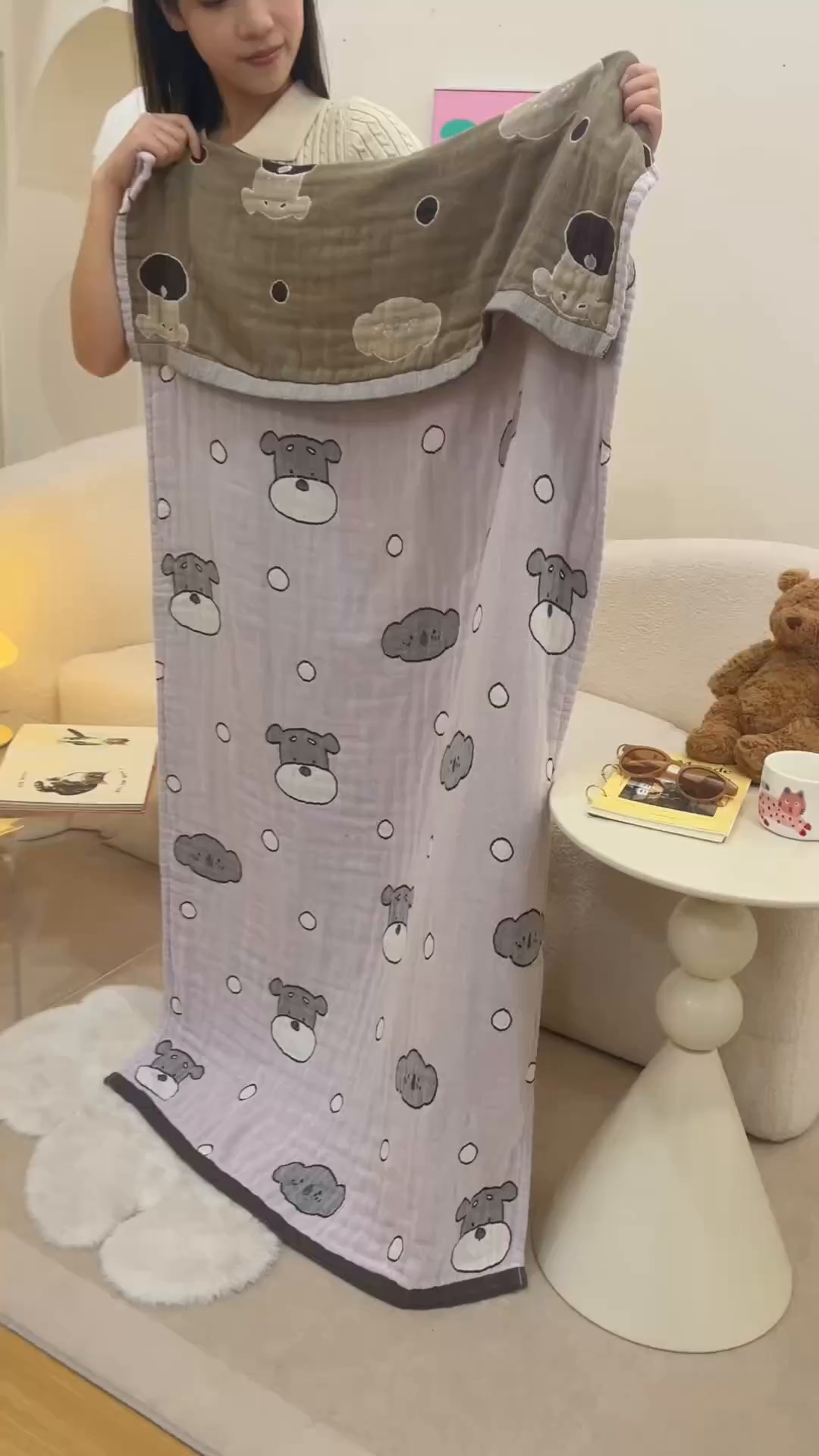 91家纺网 家纺一手货源 找家纺 麻依 2025新款全棉四层纱布浴巾披肩旅行毯 雪纳瑞