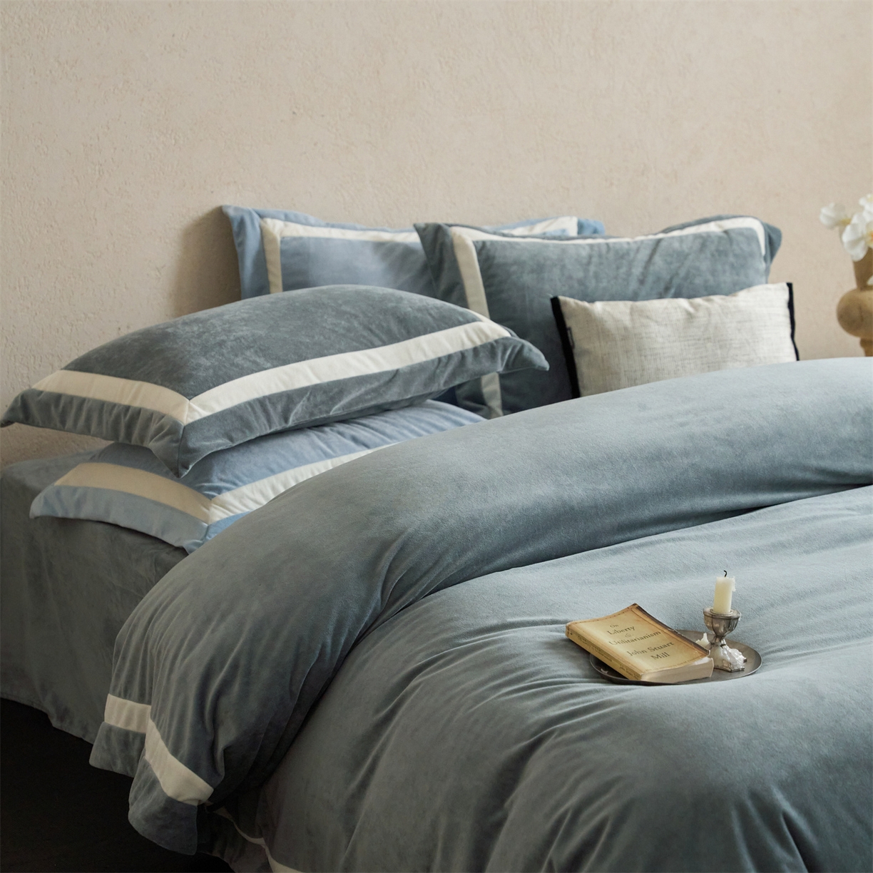 91家纺网 家纺一手货源 找家纺 121 2025新款轻奢新法式德芙绒宝宝绒婴儿绒短毛绒牛奶绒四件套床单被套 繁华-草木灰