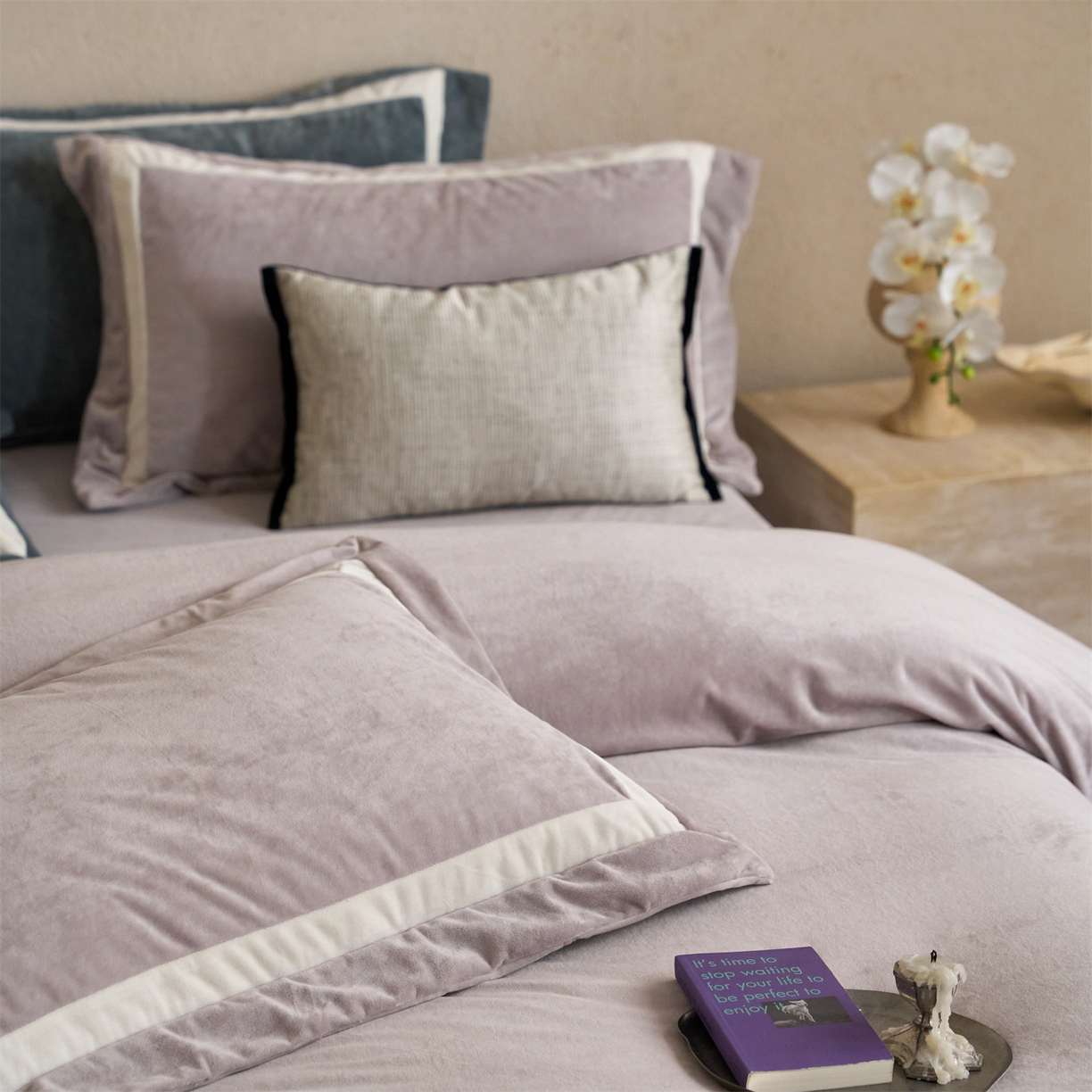 91家纺网 家纺一手货源 找家纺 121 2025新款轻奢新法式德芙绒宝宝绒婴儿绒短毛绒牛奶绒四件套床单被套 繁华-浪漫紫