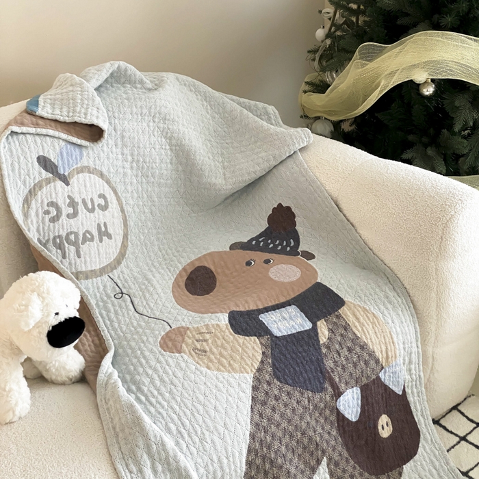 91家纺网 家纺一手货源 找家纺 麻依 2025新款软萌纱布浴巾四层全棉纱布浴巾 快乐卡皮 80*160