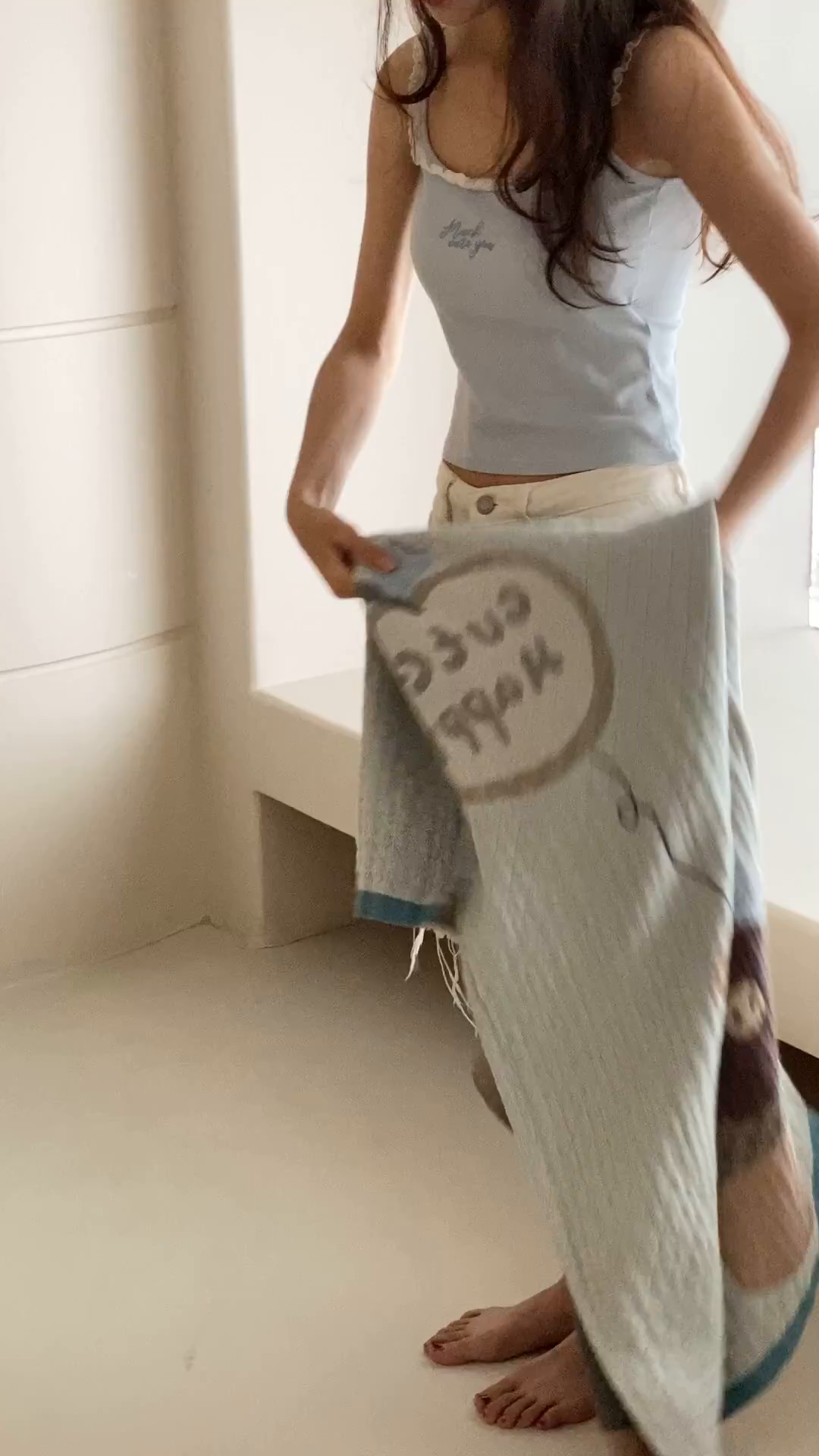 91家纺网 家纺一手货源 找家纺 麻依 2025新款软萌纱布浴巾四层全棉纱布浴巾 快乐卡皮 80*160