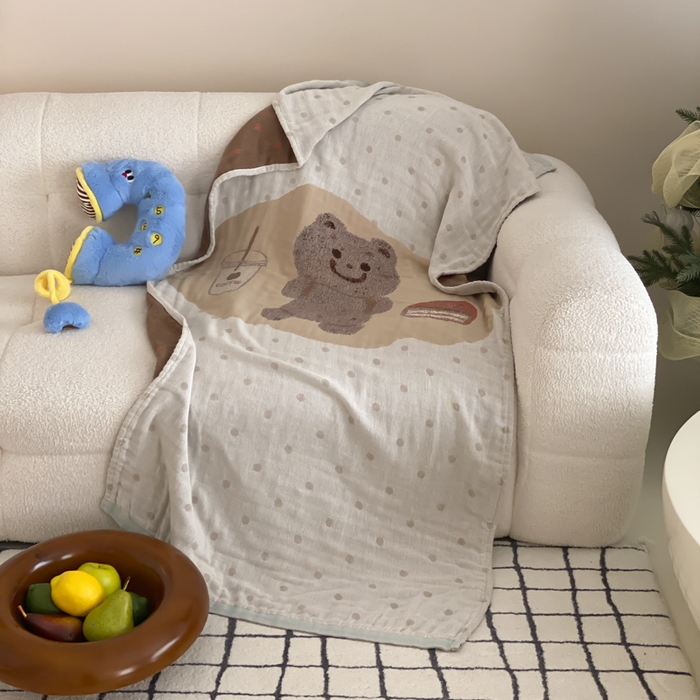 91家纺网 家纺一手货源 找家纺 麻依 2025新款软萌纱布浴巾四层全棉纱布浴巾 甜品熊 80*160