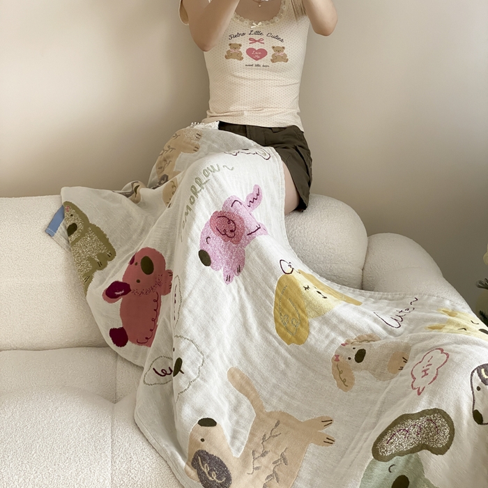 91家纺网 家纺一手货源 找家纺 麻依 2025新款软萌纱布浴巾四层全棉纱布浴巾 小狗的快乐 80*160