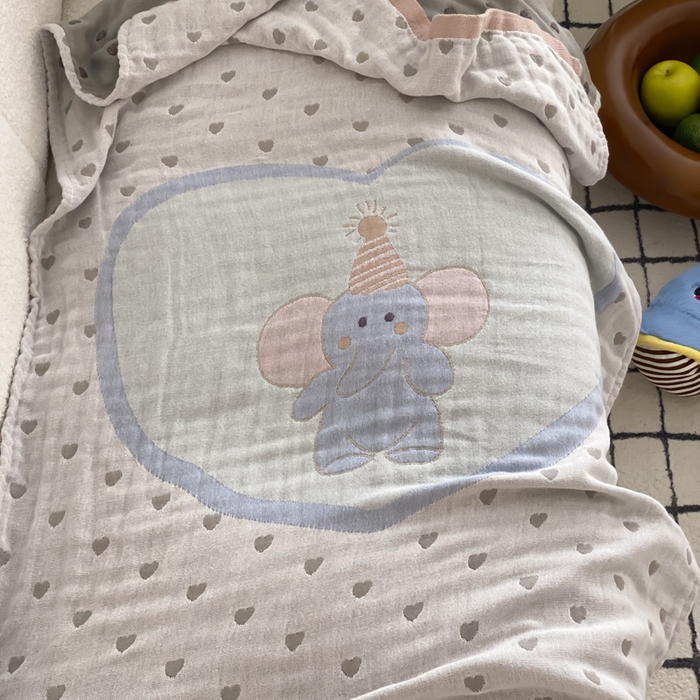 91家纺网 家纺一手货源 找家纺 麻依 2025新款软萌纱布浴巾四层全棉纱布浴巾 心心小象 80*160