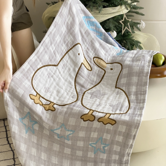 91家纺网 家纺一手货源 找家纺 麻依 2025新款软萌纱布浴巾四层全棉纱布浴巾 星格小鸭 80*160