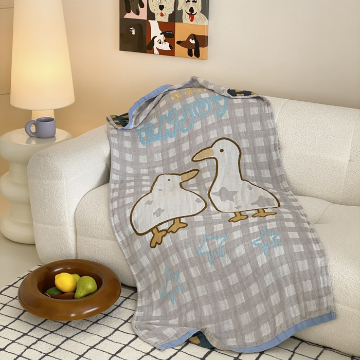 91家纺网 家纺一手货源 找家纺 麻依 2025新款软萌纱布浴巾四层全棉纱布浴巾 星格小鸭 80*160