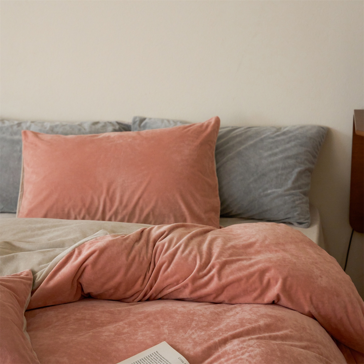 91家纺网 家纺一手货源 找家纺 （总）121 2025新款轻奢新法式德芙绒宝宝绒婴儿绒短毛绒牛奶绒四件套床单被套【会员-10】 平台控价券后不得低于168   218   238