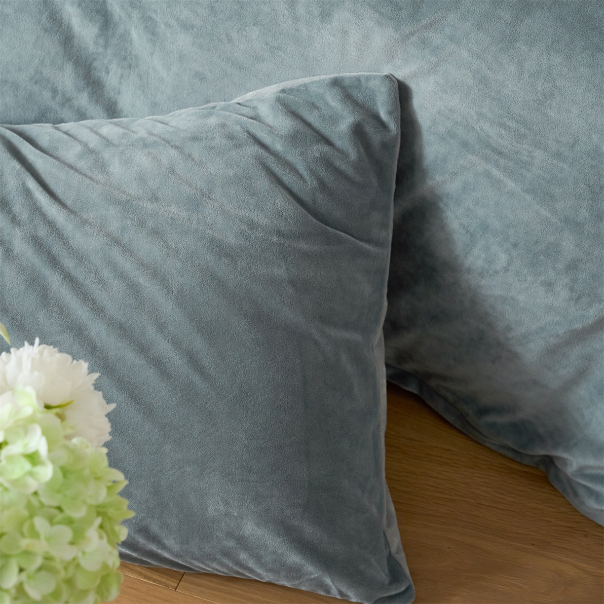 91家纺网 家纺一手货源 找家纺 121 2025新款轻奢新法式德芙绒宝宝绒婴儿绒短毛绒牛奶绒四件套床单被套 冷灰烟灰