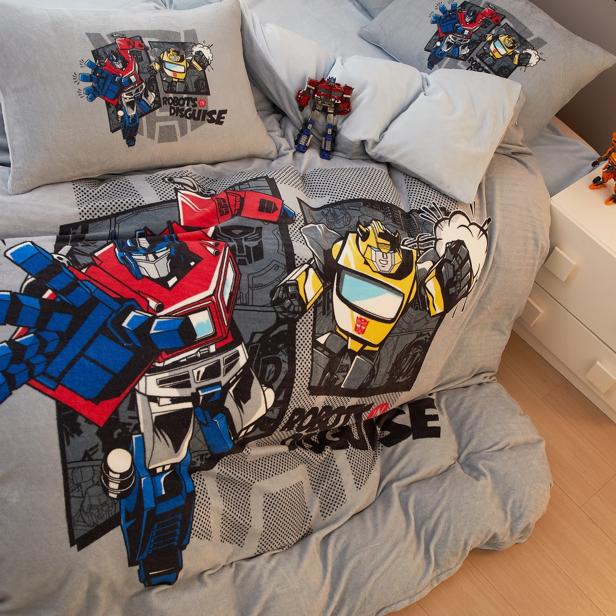 91家纺网 家纺一手货源 找家纺 蘭菲家纺 2025新款变形金刚牛奶绒四件套 5号