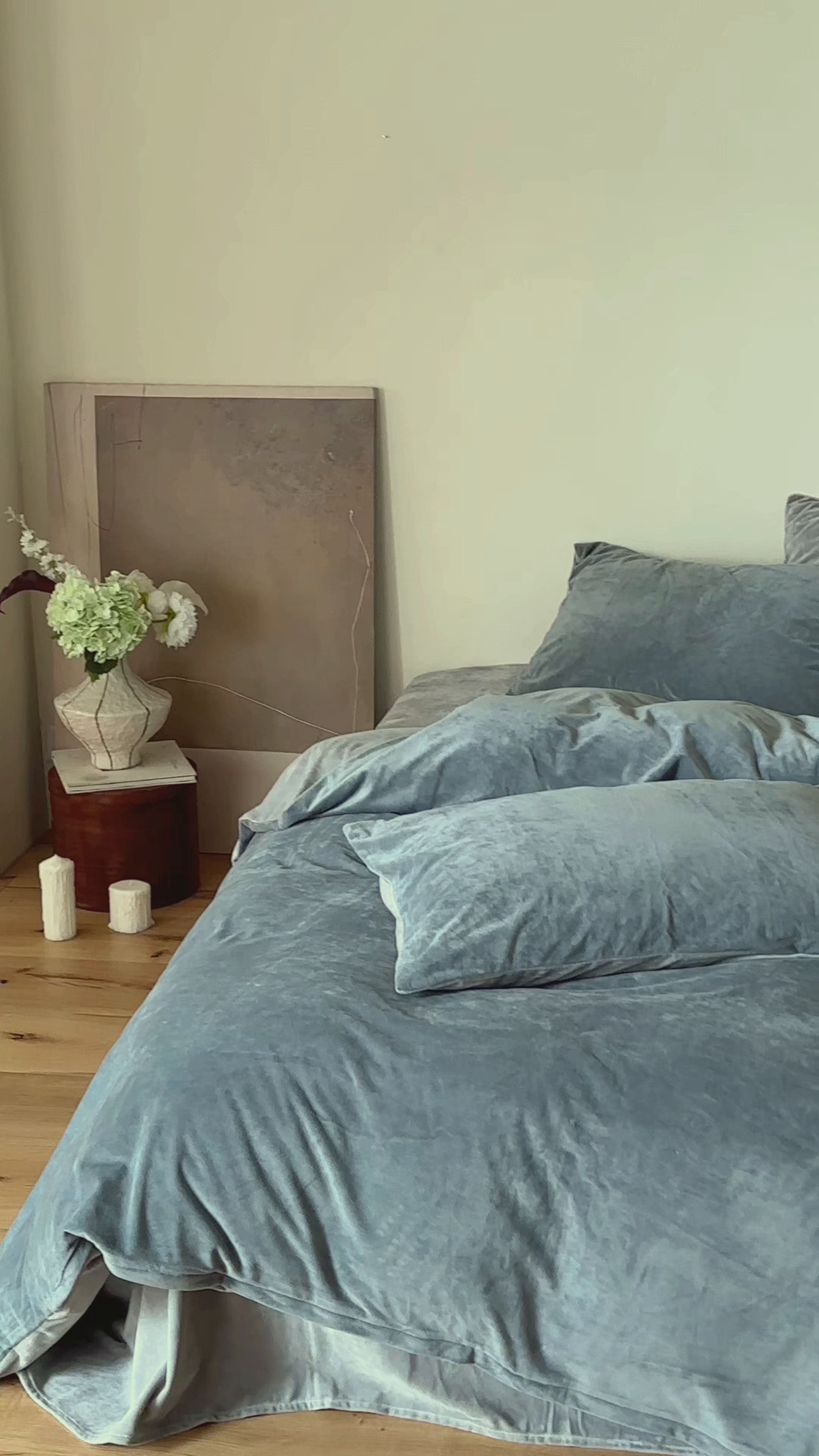 91家纺网 家纺一手货源 找家纺 121 2025新款轻奢新法式德芙绒宝宝绒婴儿绒短毛绒牛奶绒四件套床单被套 冷灰烟灰