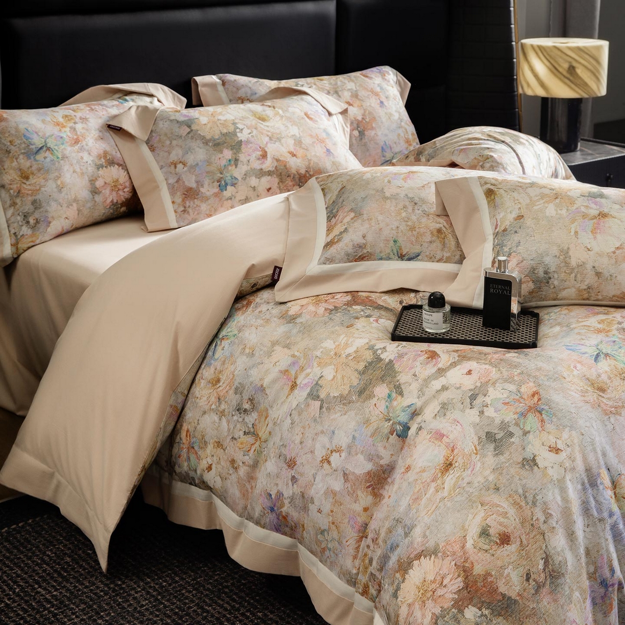 91家纺网 家纺一手货源 找家纺 2025秋冬季A类加厚全棉磨毛四件套纯棉保暖美式轻奢长绒棉数码印花高端床上用品 花弄影-米