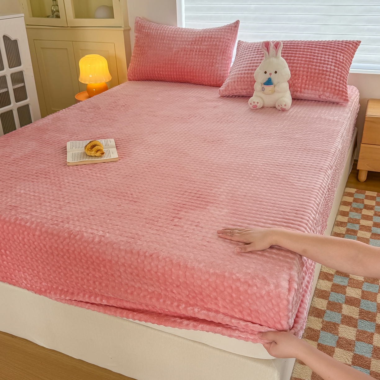 十一家居 2025年新款A类高克重仿兔毛泡泡绒单床笠单品床笠床笠单件 樱花粉
