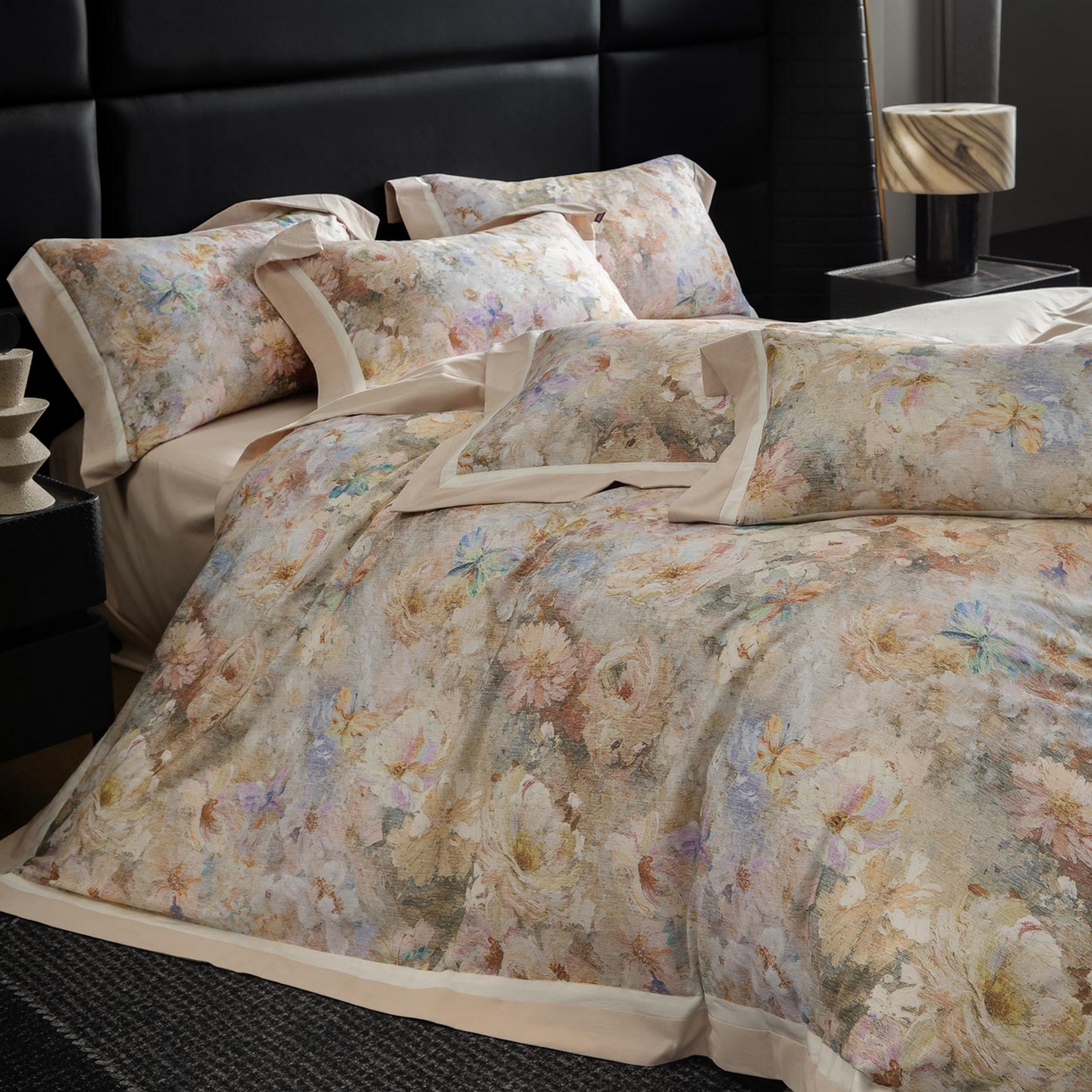 91家纺网 家纺一手货源 找家纺 2025秋冬季A类加厚全棉磨毛四件套纯棉保暖美式轻奢长绒棉数码印花高端床上用品 花弄影-米