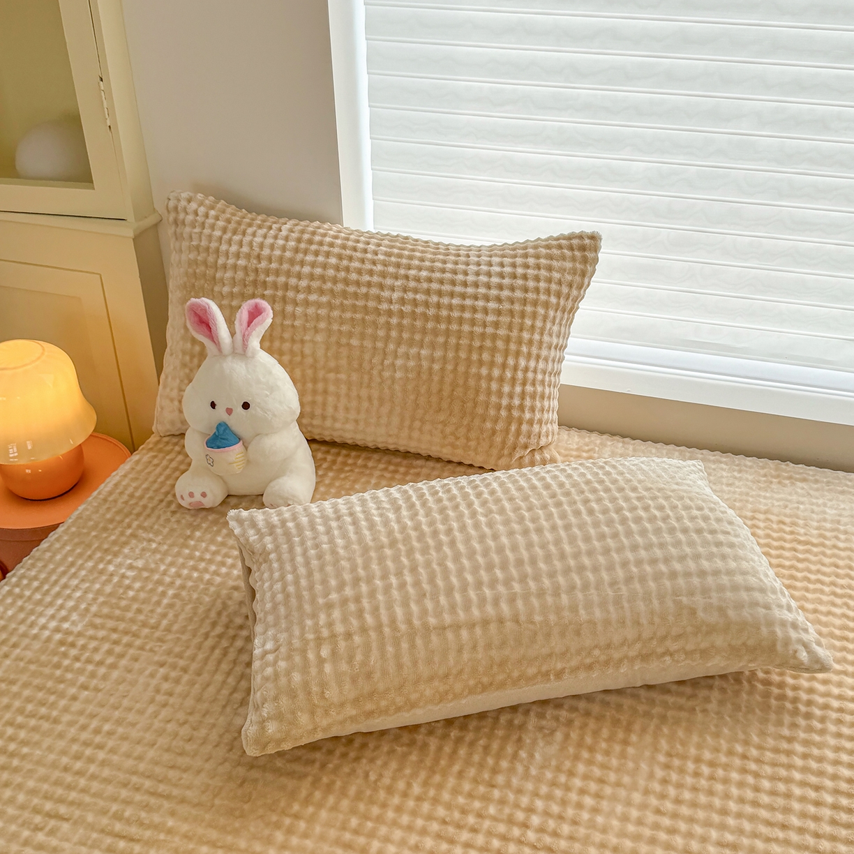 91家纺网 家纺一手货源 找家纺 十一家居 2025年新款A类高克重仿兔毛泡泡绒单床笠单品床笠床笠单件 浅咖驼