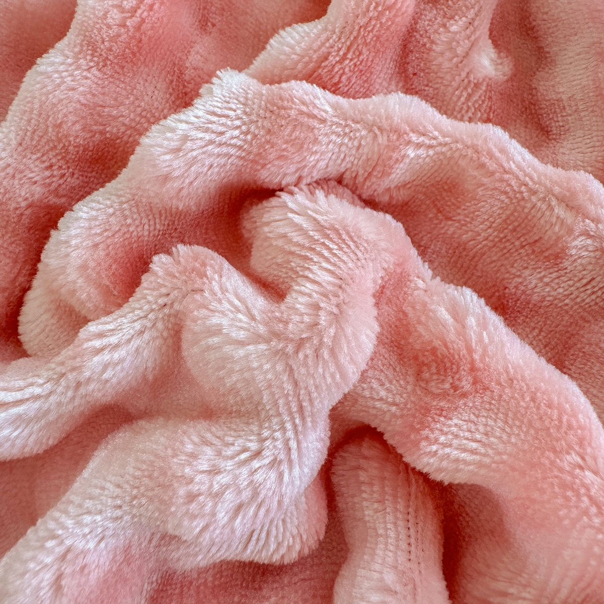 91家纺网 家纺一手货源 找家纺 十一家居 2025年新款A类高克重仿兔毛泡泡绒单床笠单品床笠床笠单件 樱花粉