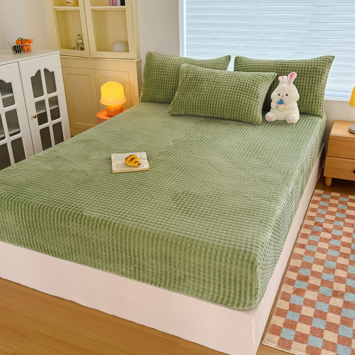 91家纺网 家纺一手货源 找家纺 十一家居 2025年新款A类高克重仿兔毛泡泡绒单床笠单品床笠床笠单件 青草绿