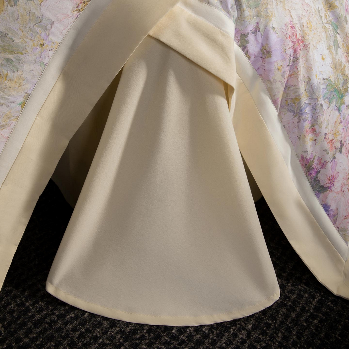 91家纺网 家纺一手货源 找家纺  2025秋冬季A类加厚全棉磨毛四件套纯棉保暖美式轻奢长绒棉数码印花高端床上用品 花弄影-黄