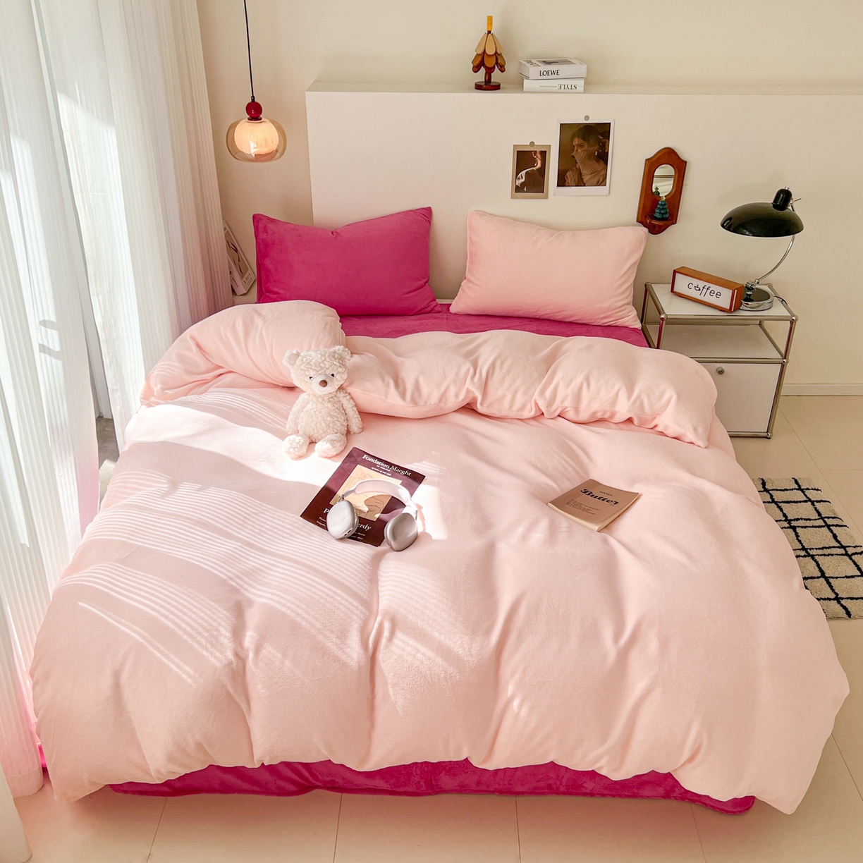 91家纺网 家纺一手货源 找家纺 （总）童颜 2025新款高克重拼色保暖牛奶绒四件套-场景二