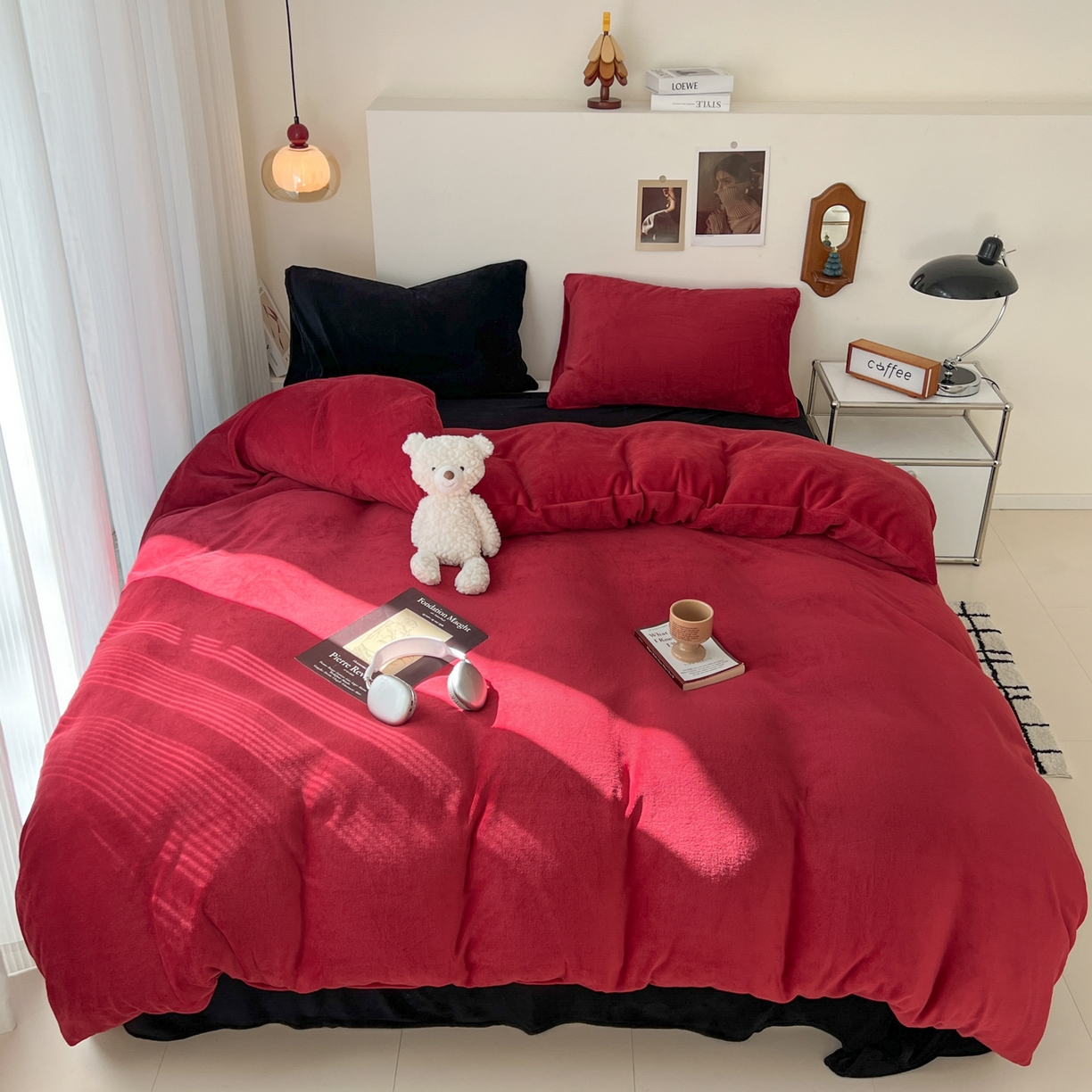 91家纺网 家纺一手货源 找家纺 （总）童颜 2025新款高克重拼色保暖牛奶绒四件套-场景二