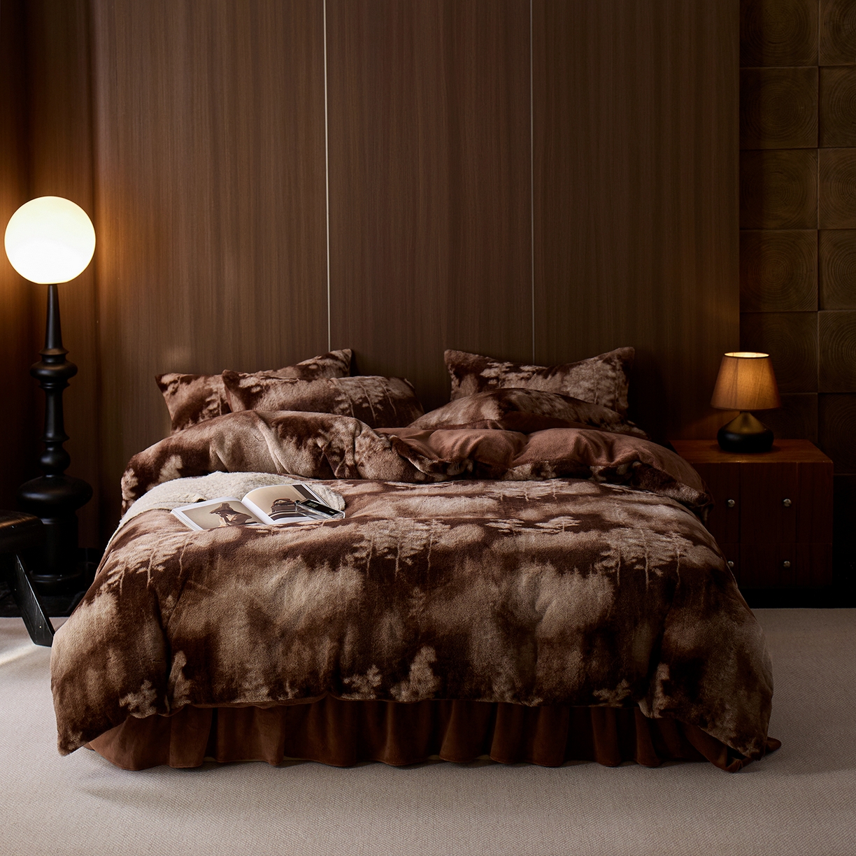 91家纺网 家纺一手货源 找家纺 眠博士 2025新款加厚兔兔绒印花牛奶绒床盖四件套 床盖款-树纹冬日咖