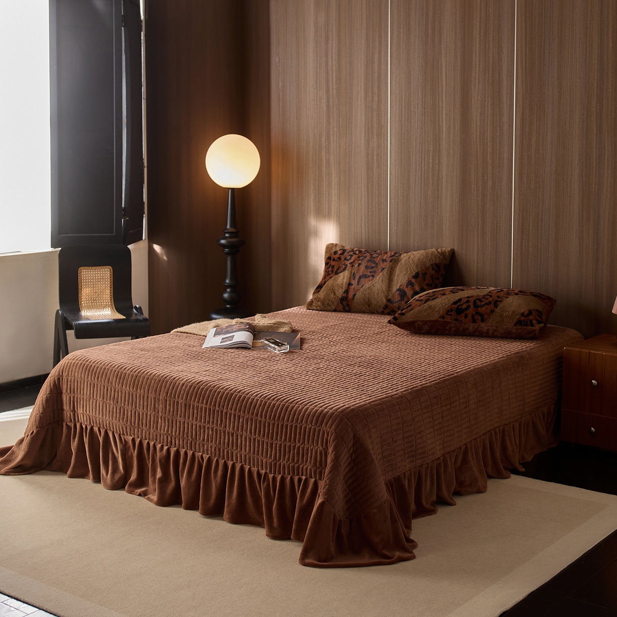 91家纺网 家纺一手货源 找家纺 眠博士 2025新款加厚兔兔绒印花牛奶绒床盖四件套 床盖款-豹纹冬日咖