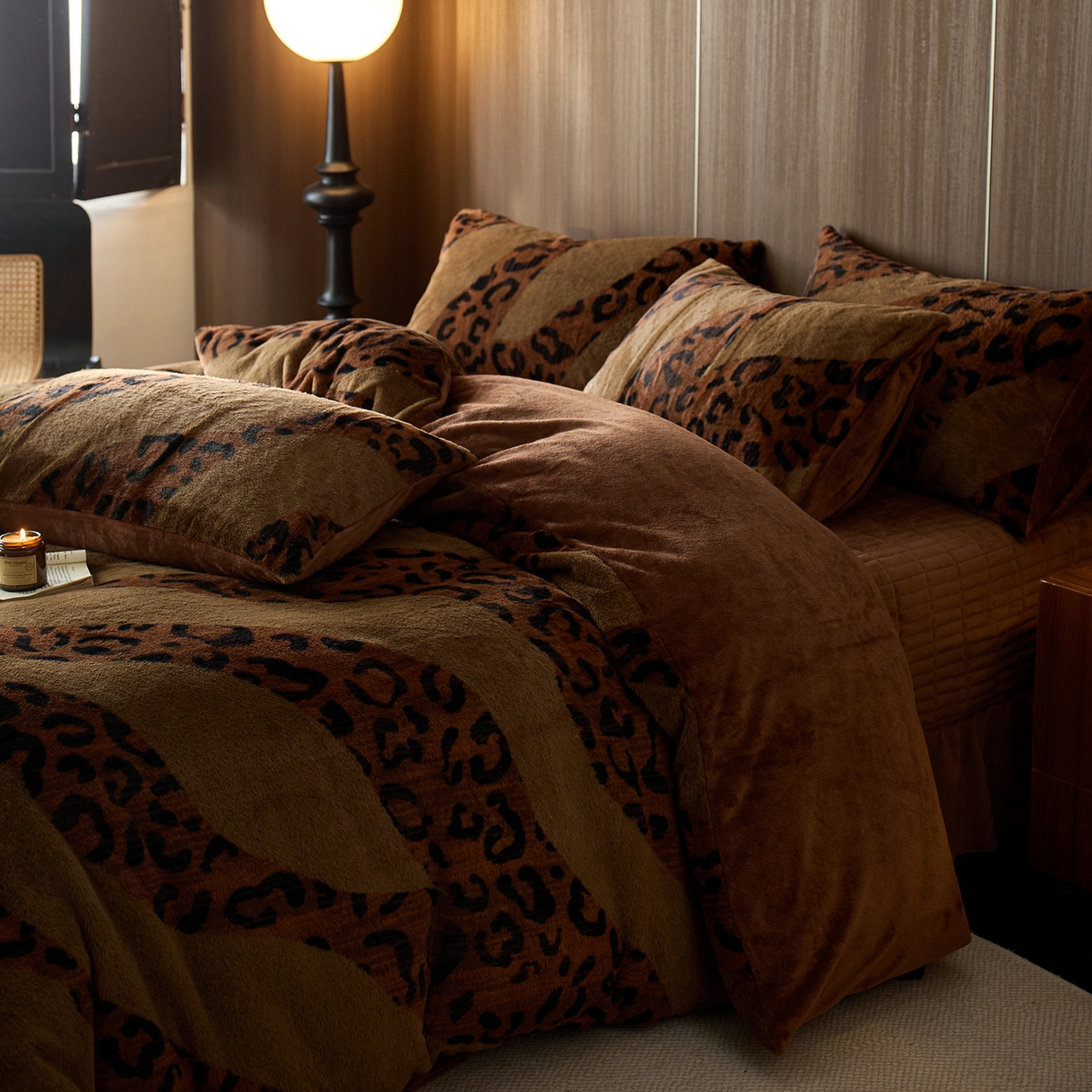 91家纺网 家纺一手货源 找家纺 眠博士 2025新款加厚兔兔绒印花牛奶绒床盖四件套 床盖款-豹纹冬日咖