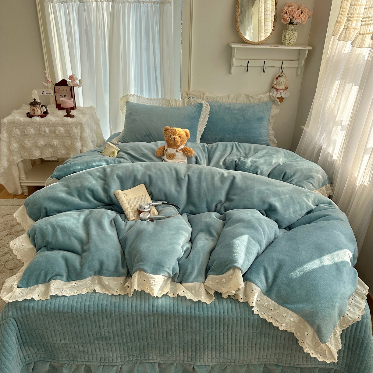 91家纺网 家纺一手货源 找家纺 （总）欧尚 2025新款牛奶绒花边床盖四件套