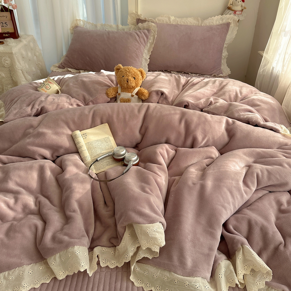 91家纺网 家纺一手货源 找家纺 （总）欧尚 2025新款牛奶绒花边床盖四件套