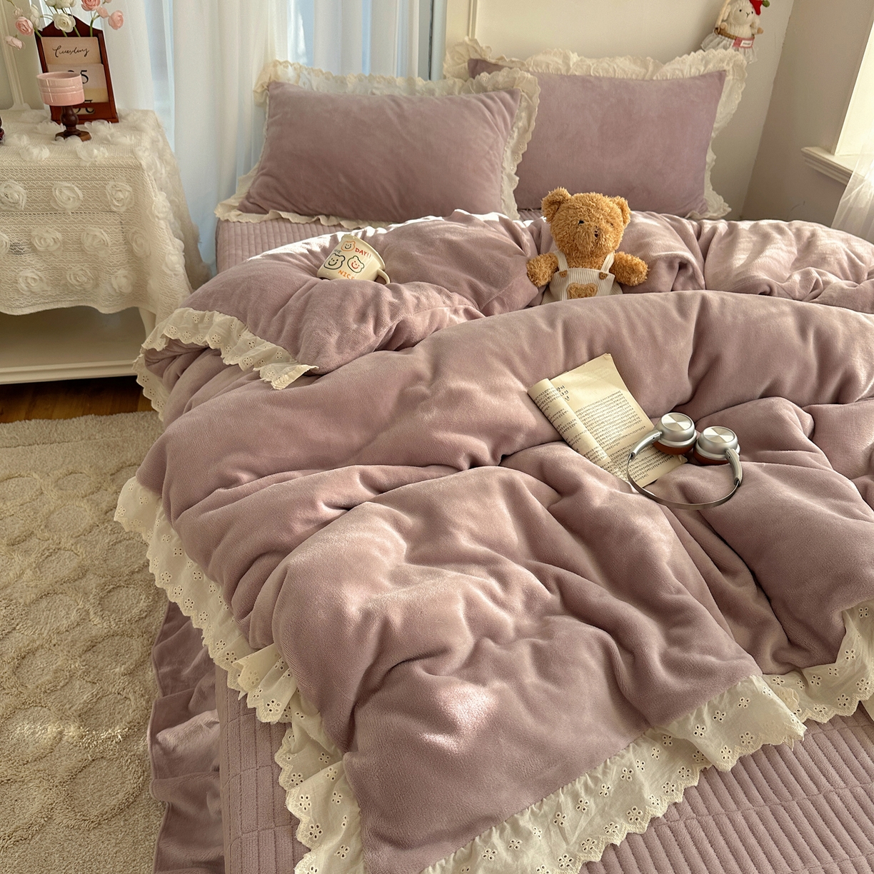 91家纺网 家纺一手货源 找家纺 （总）欧尚 2025新款牛奶绒花边床盖四件套