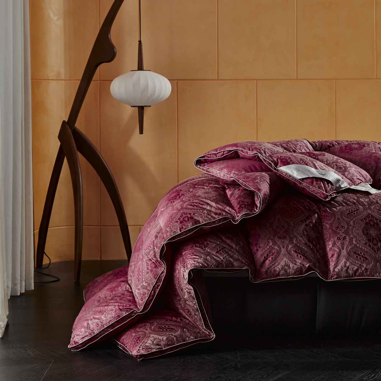 91家纺网 家纺一手货源 找家纺 暖羽屋羽绒馆 2025新款95白鹅绒被芯 婚庆鹅绒被子 结婚喜被 双人2米大红冬被 倾恋