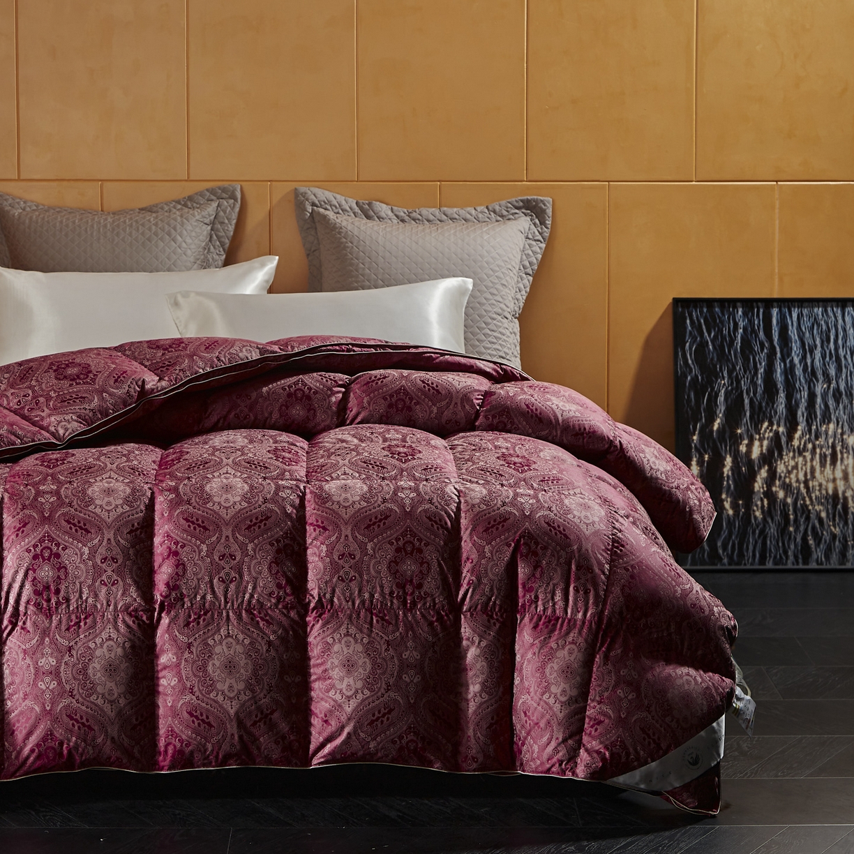 91家纺网 家纺一手货源 找家纺 暖羽屋羽绒馆 2025新款95白鹅绒被芯 婚庆鹅绒被子 结婚喜被 双人2米大红冬被 倾恋