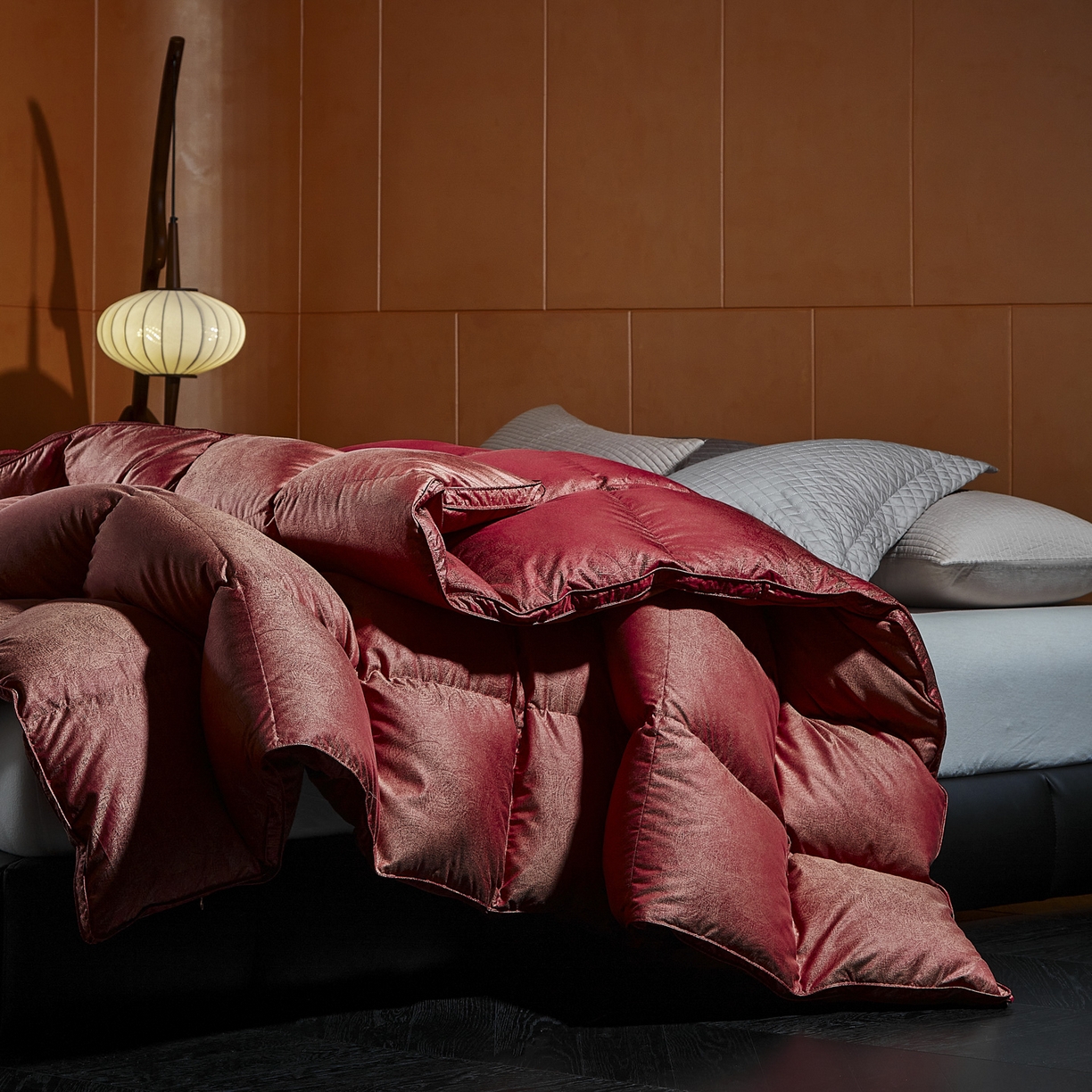 91家纺网 家纺一手货源 找家纺 暖羽屋羽绒馆 2025新款95白鹅绒被芯 婚庆鹅绒被子 结婚喜被 双人2米大红冬被 繁星 红 B面