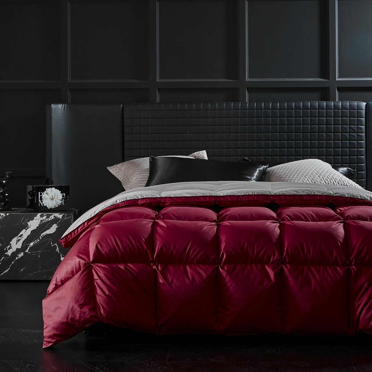 91家纺网 家纺一手货源 找家纺 暖羽屋羽绒馆 2025新款95白鹅绒被芯 婚庆鹅绒被子 结婚喜被 双人2米大红冬被 怦然心动 红