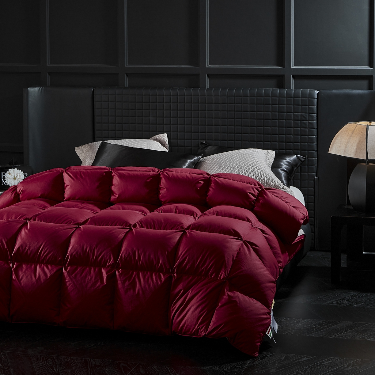 91家纺网 家纺一手货源 找家纺 暖羽屋羽绒馆 2025新款95白鹅绒被芯 婚庆鹅绒被子 结婚喜被 双人2米大红冬被 怦然心动 红