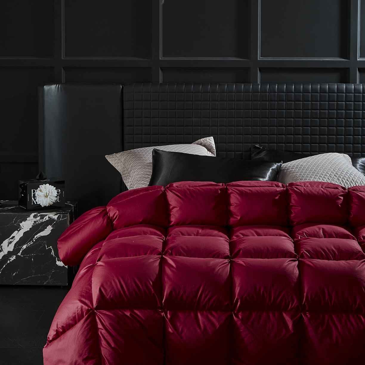 91家纺网 家纺一手货源 找家纺 暖羽屋羽绒馆 2025新款95白鹅绒被芯 婚庆鹅绒被子 结婚喜被 双人2米大红冬被 怦然心动 红