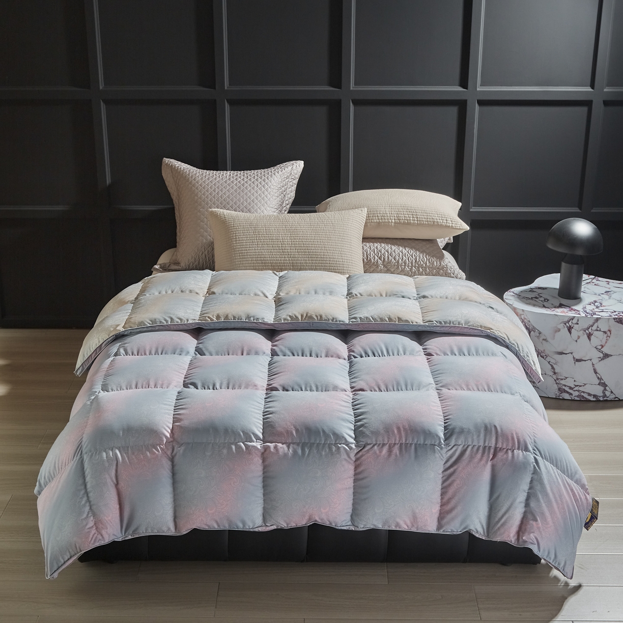 91家纺网 家纺一手货源 找家纺 暖羽屋羽绒馆 2025新款磨毛糯棉鹅绒丝被芯 白鹅绒被子 羽毛被子 双人羽绒被冬被婚庆春秋被 云梦