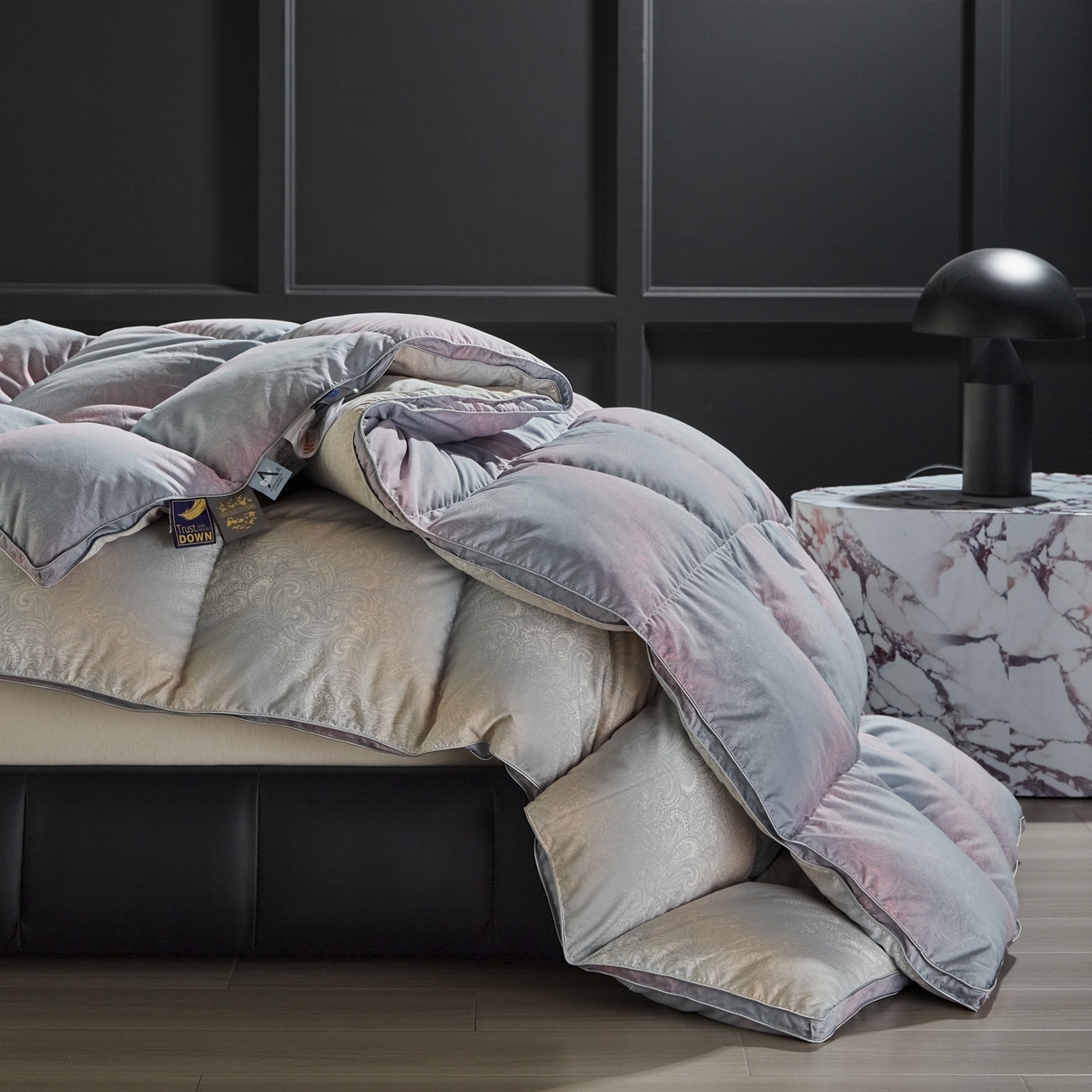 91家纺网 家纺一手货源 找家纺 暖羽屋羽绒馆 2025新款磨毛糯棉鹅绒丝被芯 白鹅绒被子 羽毛被子 双人羽绒被冬被婚庆春秋被 云梦