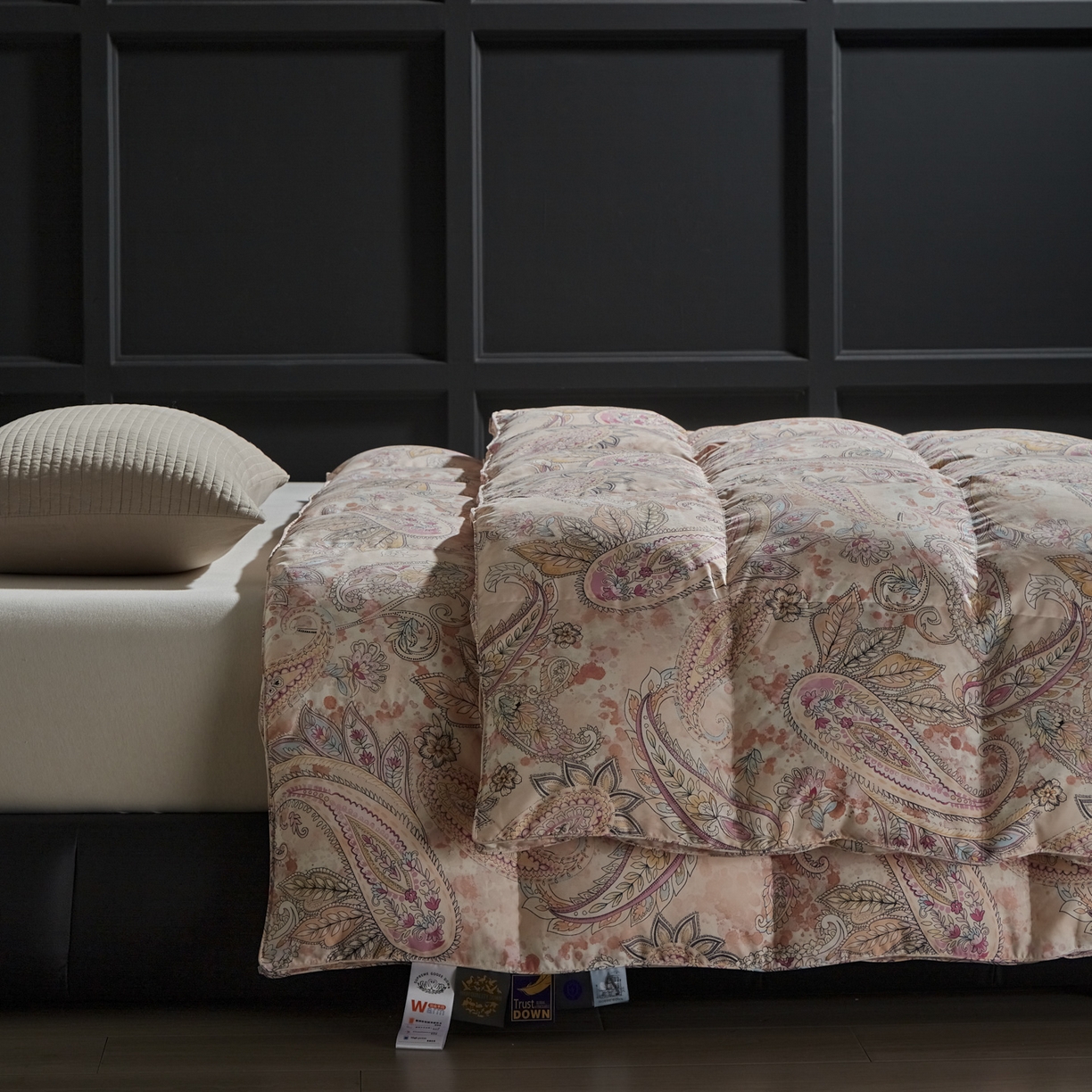 91家纺网 家纺一手货源 找家纺 暖羽屋羽绒馆 2025新款磨毛糯棉鹅绒丝被芯 白鹅绒被子 羽毛被子 双人羽绒被冬被婚庆春秋被 云端