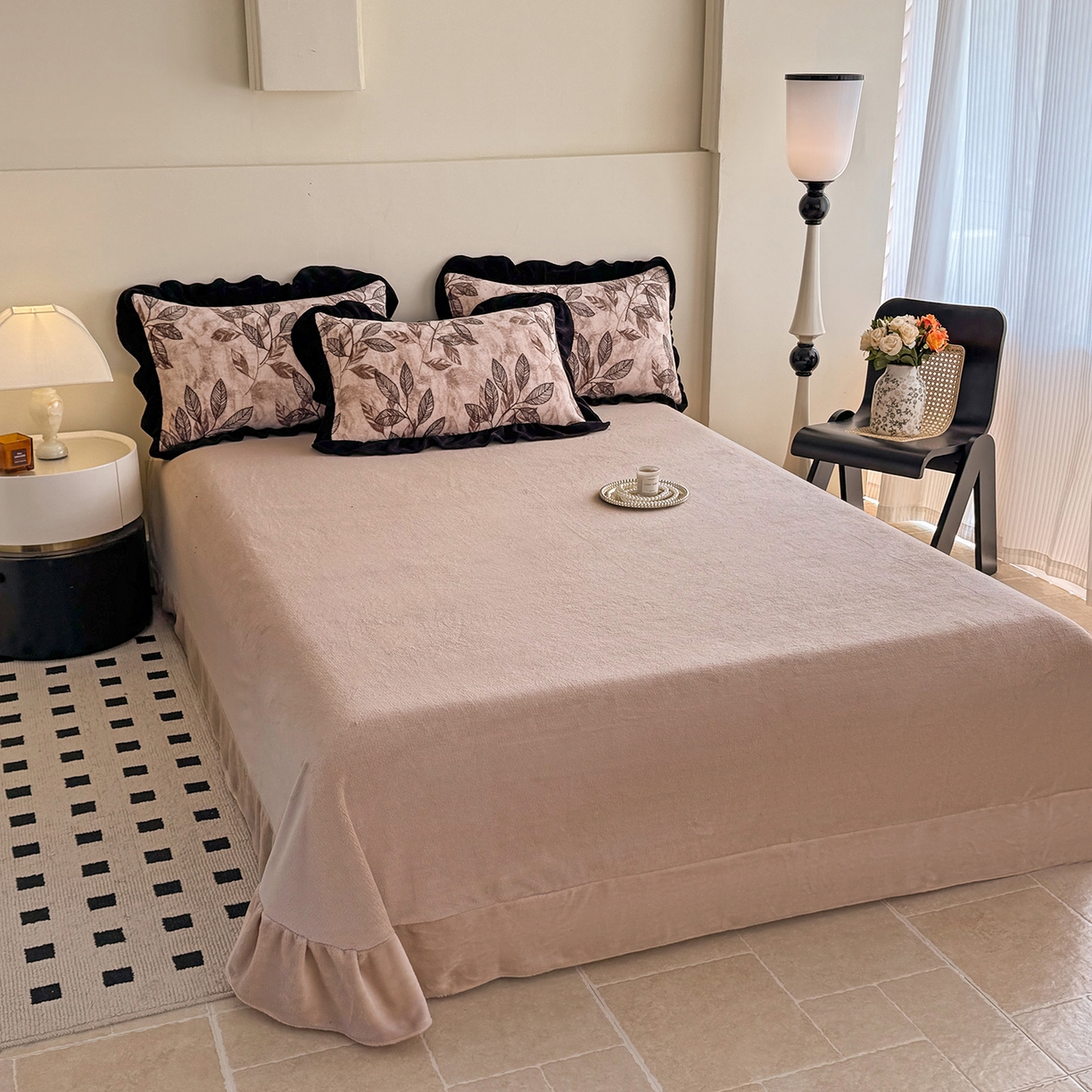 91家纺网 家纺一手货源 找家纺 慕晨 2025新款花边牛奶绒床盖四件套 叶知秋