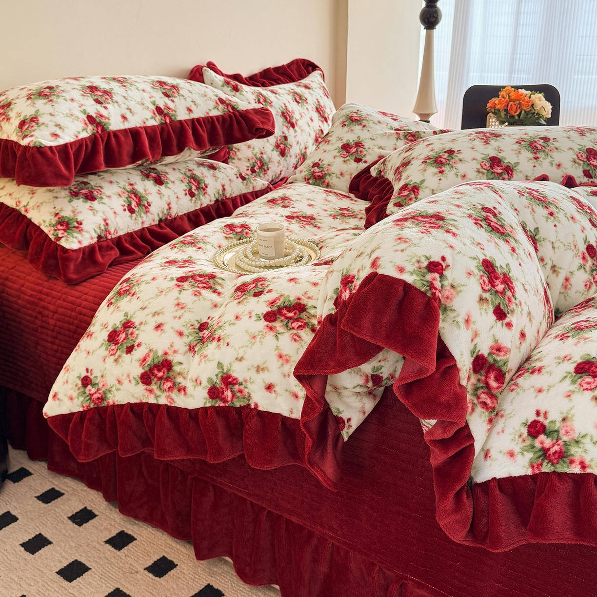 91家纺网 家纺一手货源 找家纺 慕晨 2025新款花边牛奶绒床盖四件套 梨花洛