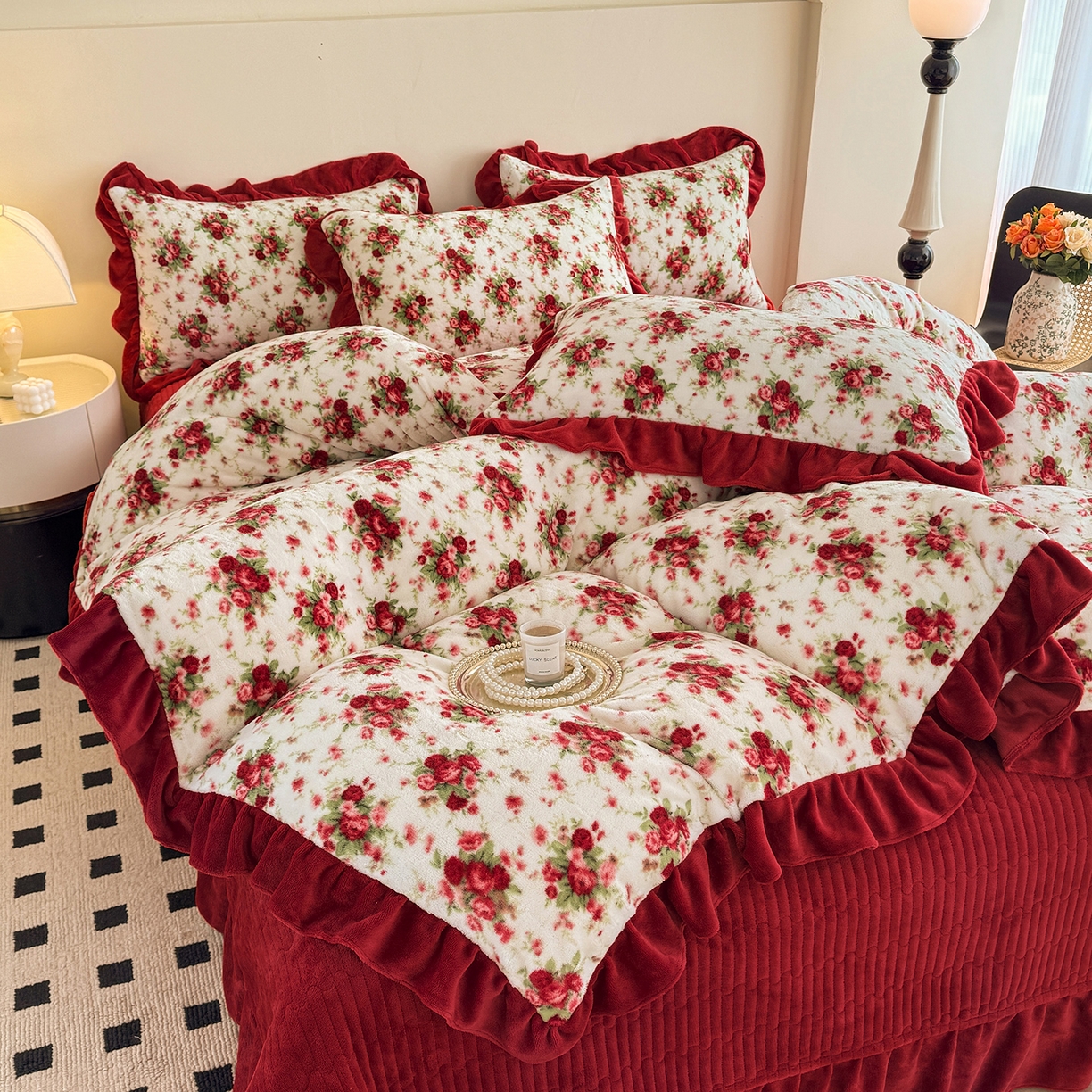 91家纺网 家纺一手货源 找家纺 慕晨 2025新款花边牛奶绒床盖四件套 梨花洛