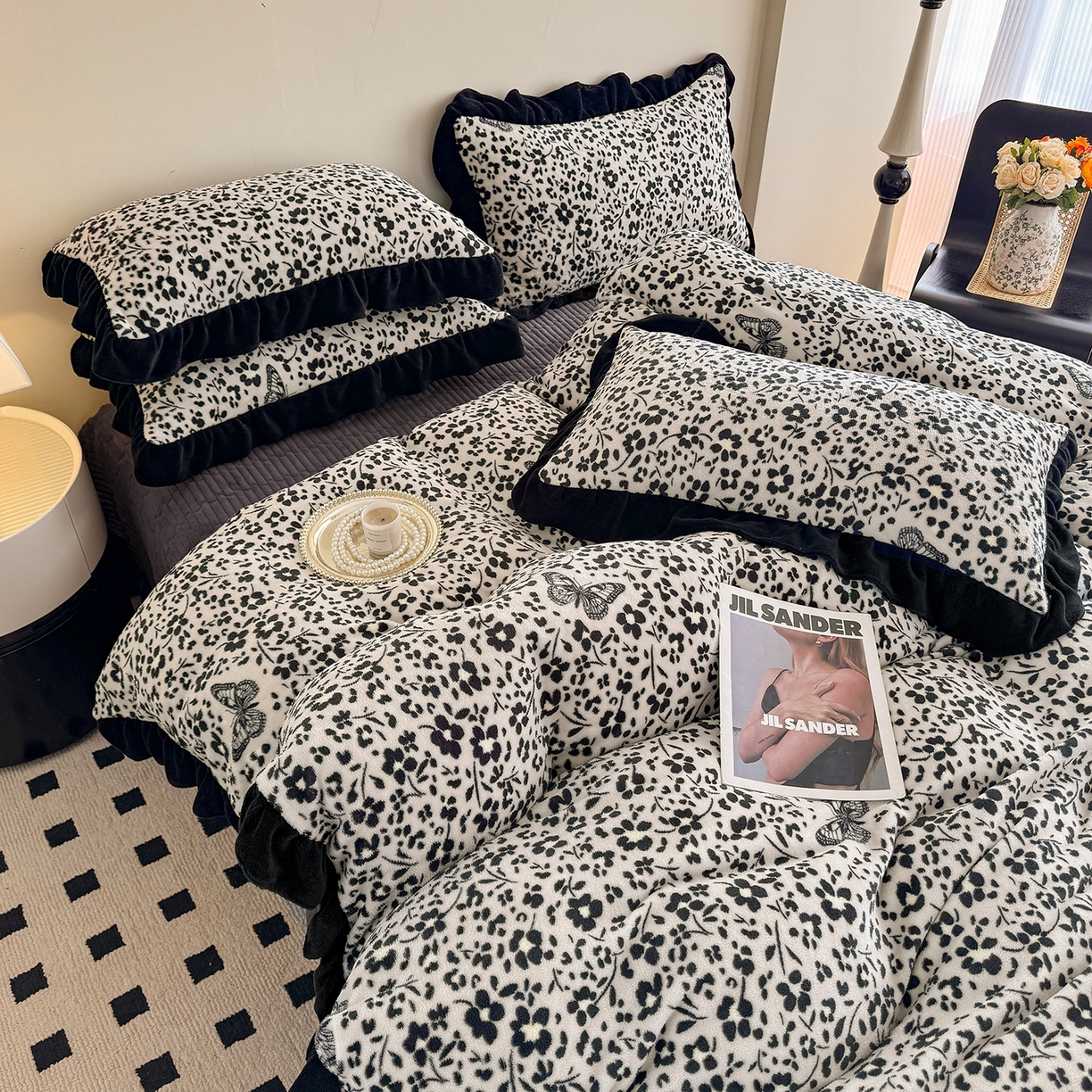 91家纺网 家纺一手货源 找家纺 慕晨 2025新款花边牛奶绒床盖四件套 暗香