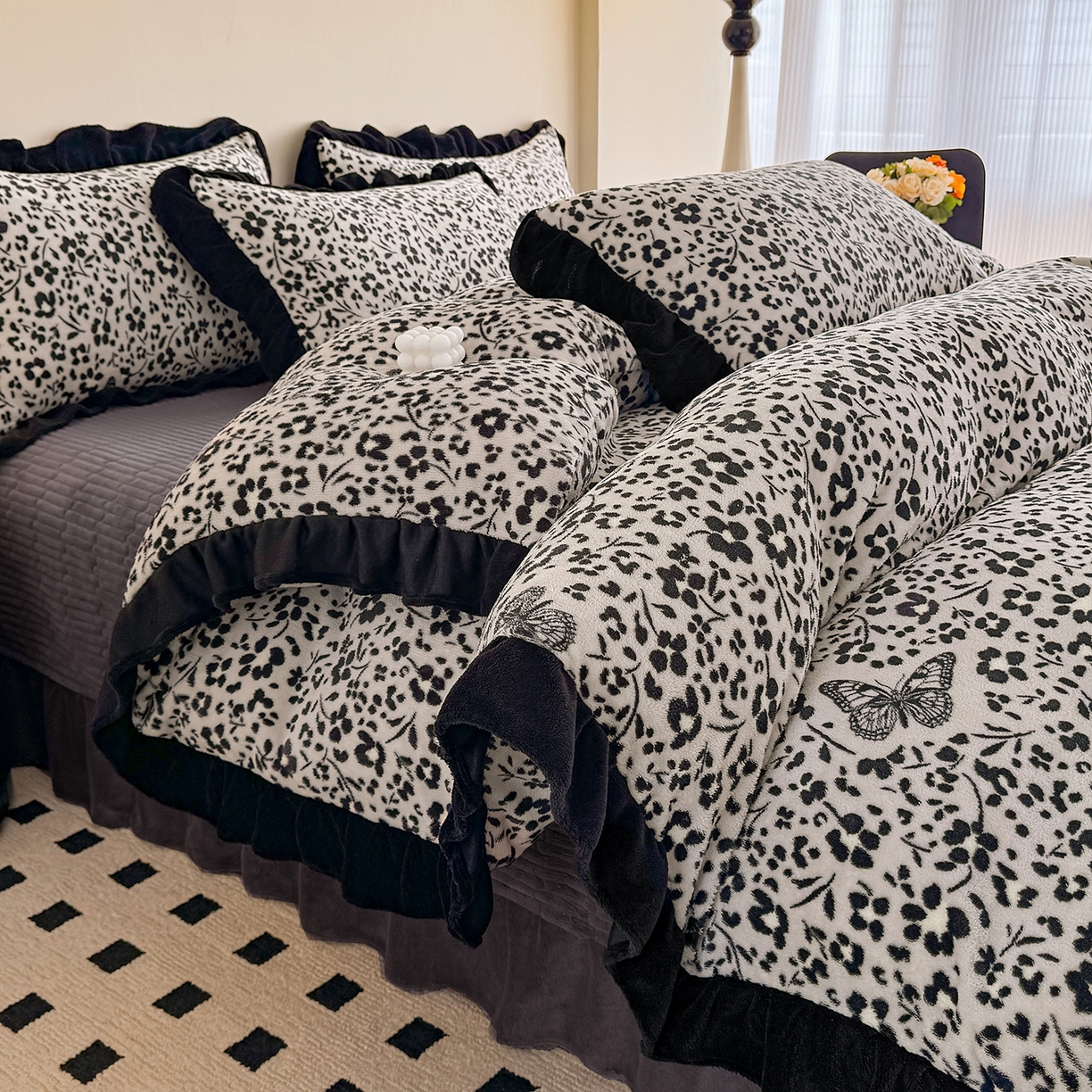 91家纺网 家纺一手货源 找家纺 慕晨 2025新款花边牛奶绒床盖四件套 暗香