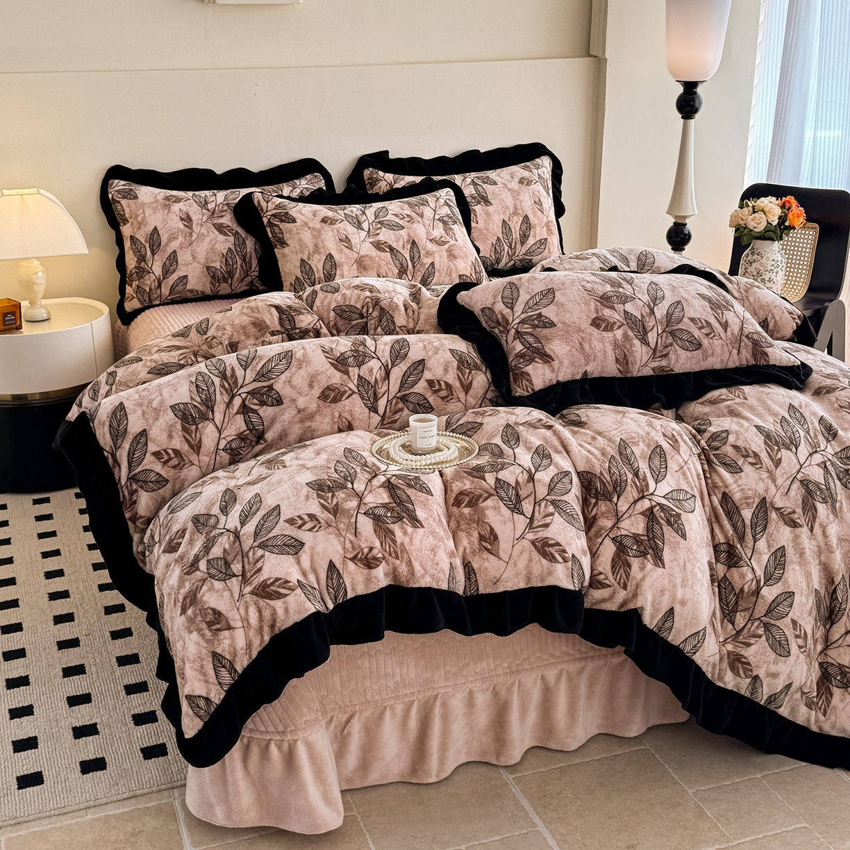 91家纺网 家纺一手货源 找家纺 慕晨 2025新款花边牛奶绒床盖四件套 叶知秋