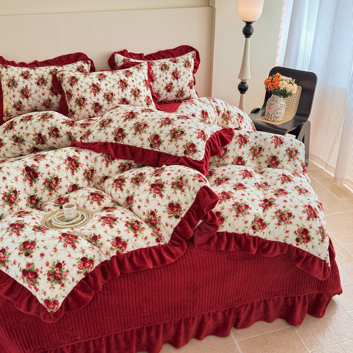 91家纺网 家纺一手货源 找家纺 慕晨 2025新款花边牛奶绒床盖四件套 梨花洛