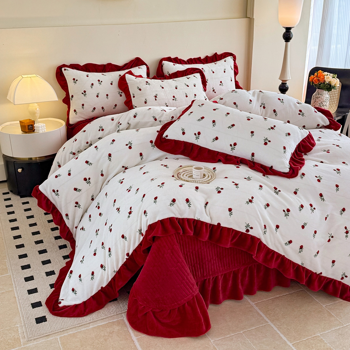 慕晨 2025新款花边牛奶绒床盖四件套 雪蔷薇