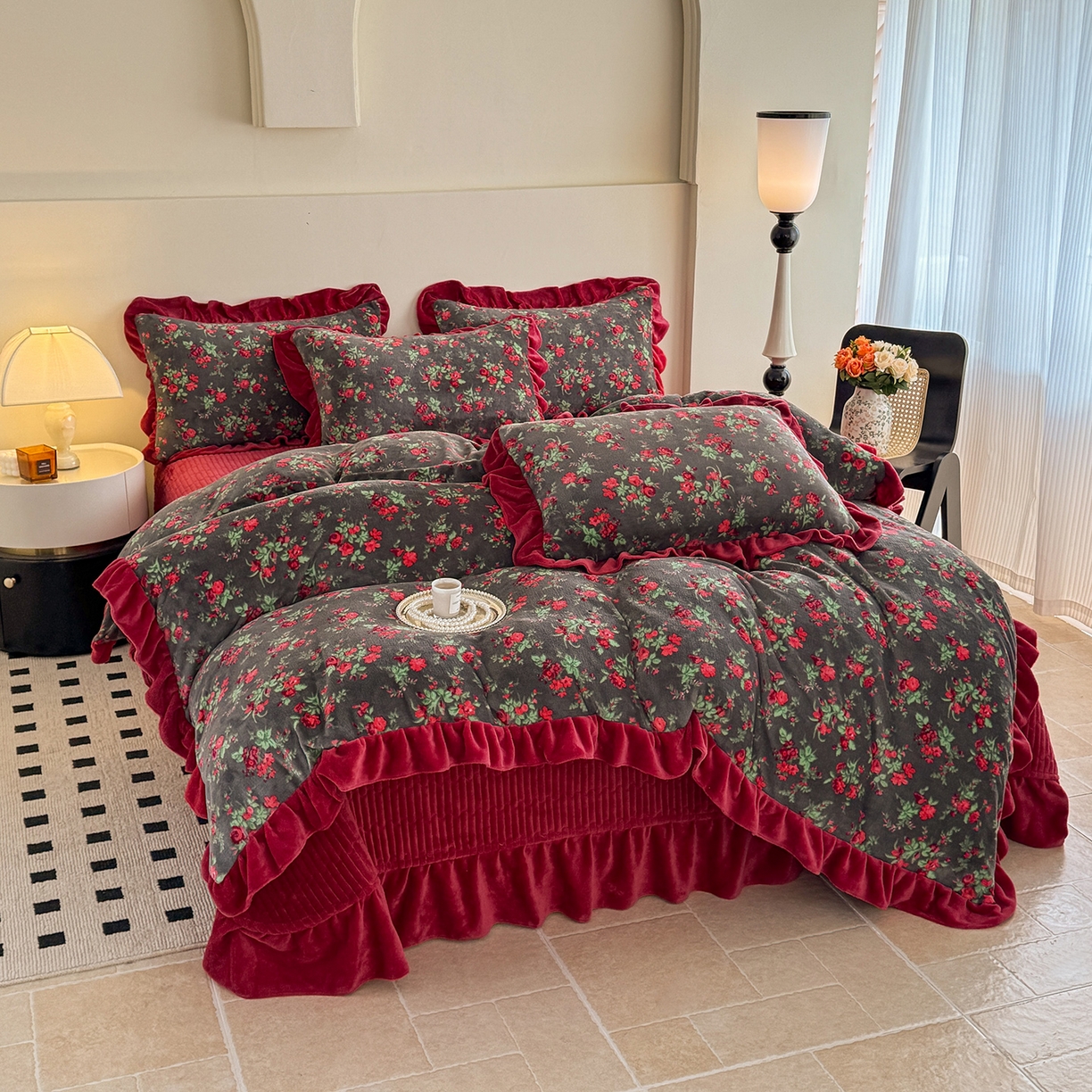 91家纺网 家纺一手货源 找家纺 慕晨 2025新款花边牛奶绒床盖四件套 花妖