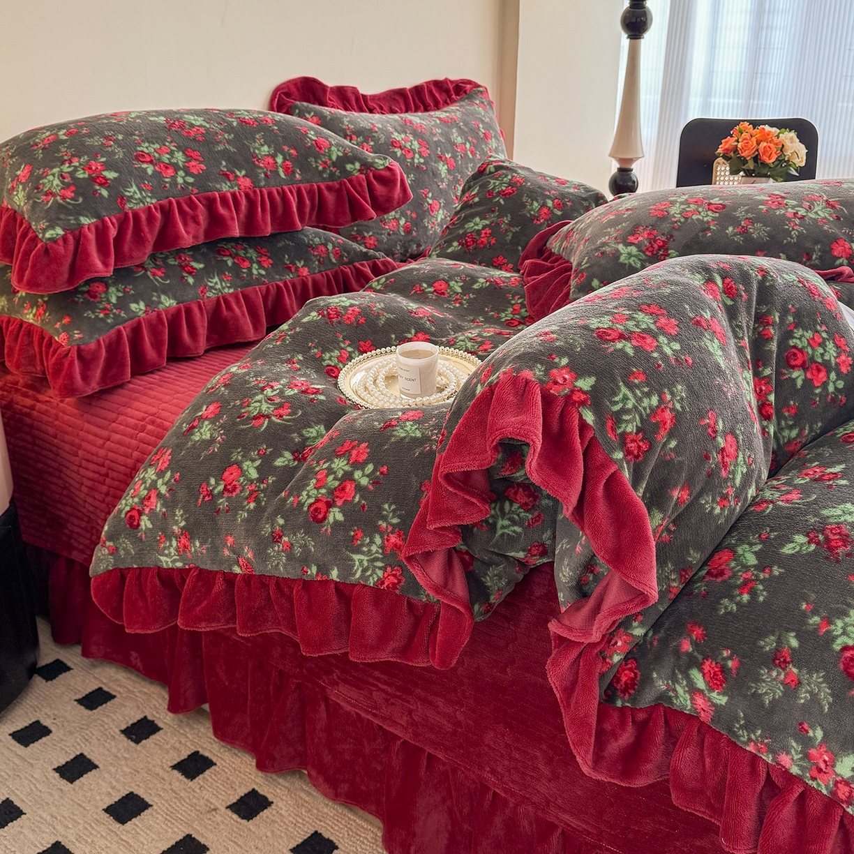 91家纺网 家纺一手货源 找家纺 慕晨 2025新款花边牛奶绒床盖四件套 花妖