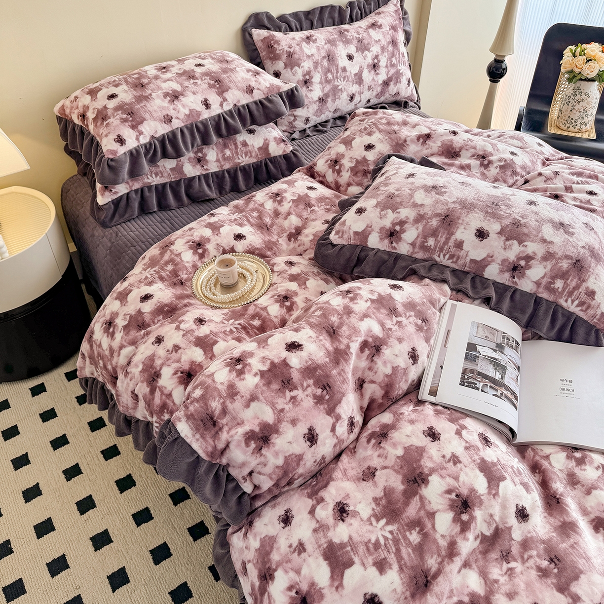 91家纺网 家纺一手货源 找家纺 慕晨 2025新款花边牛奶绒床盖四件套 织梦繁花