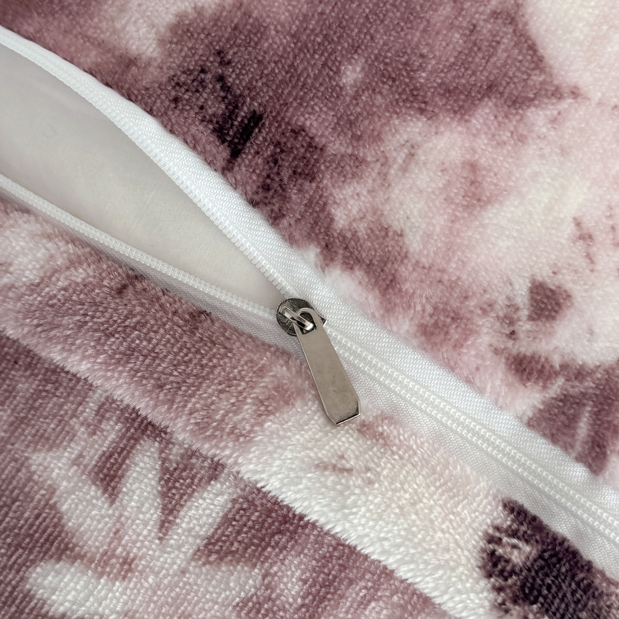 91家纺网 家纺一手货源 找家纺 慕晨 2025新款花边牛奶绒床盖四件套 织梦繁花